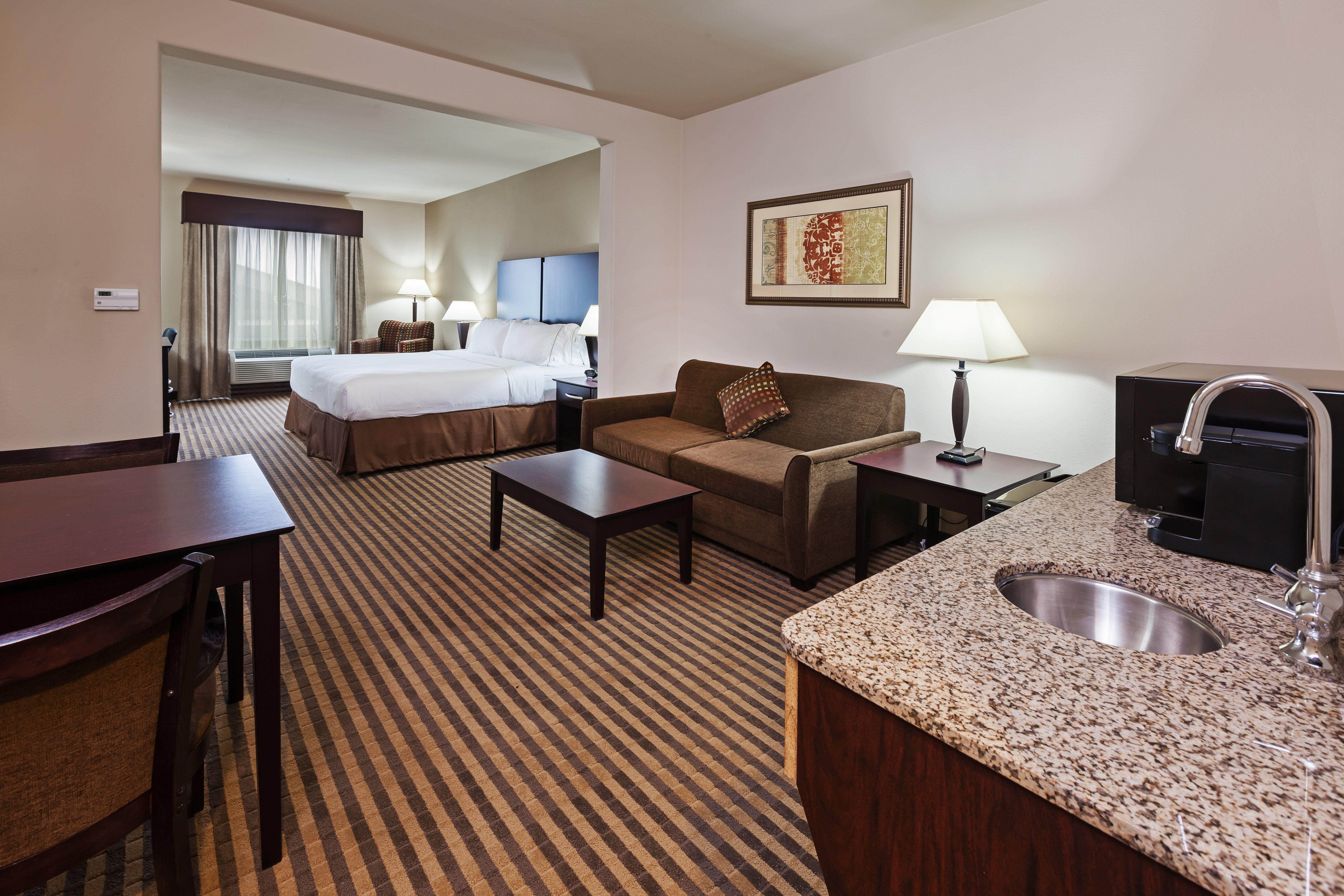 Holiday Inn Express & Suites Brady By Ihg Kültér fotó