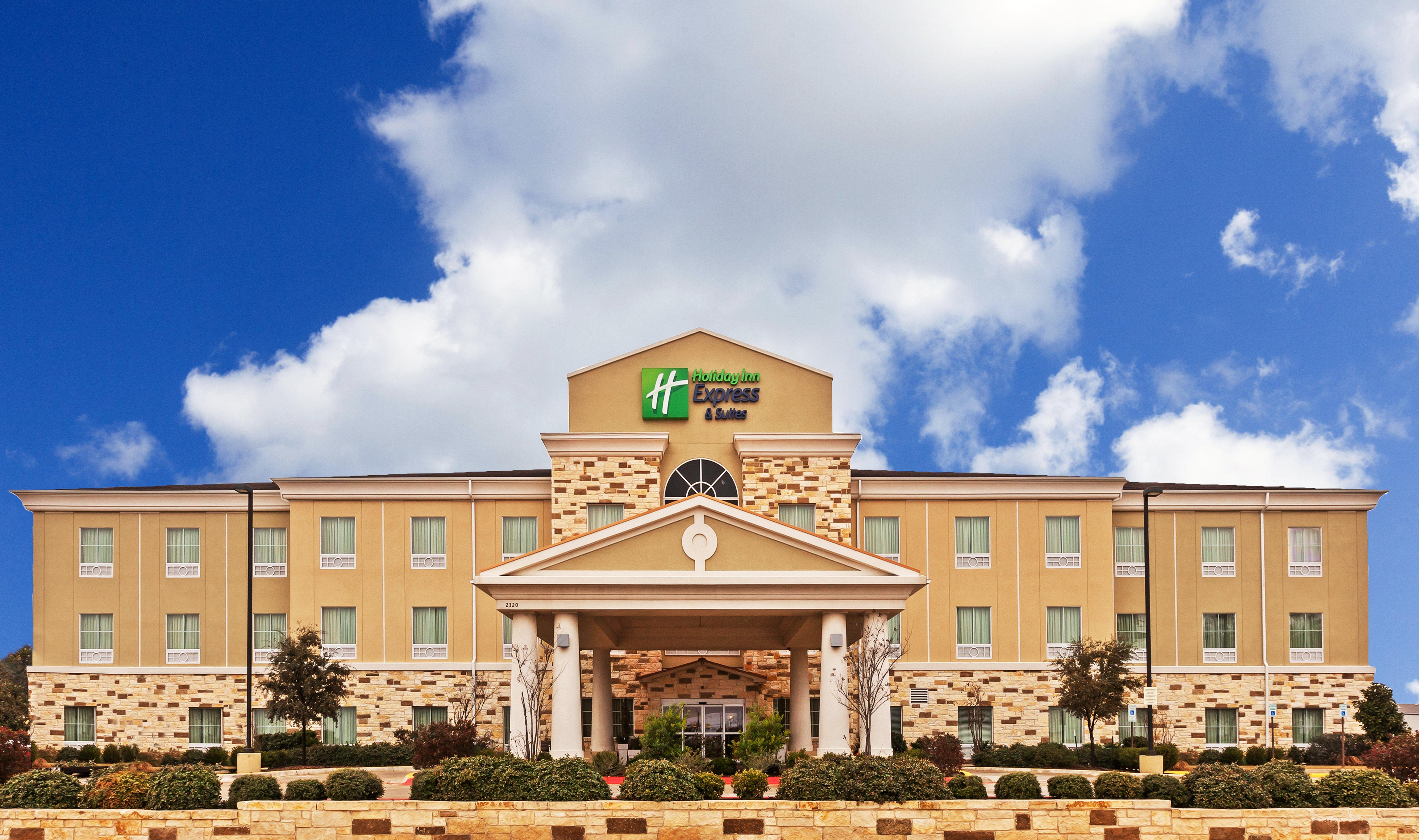 Holiday Inn Express & Suites Brady By Ihg Kültér fotó