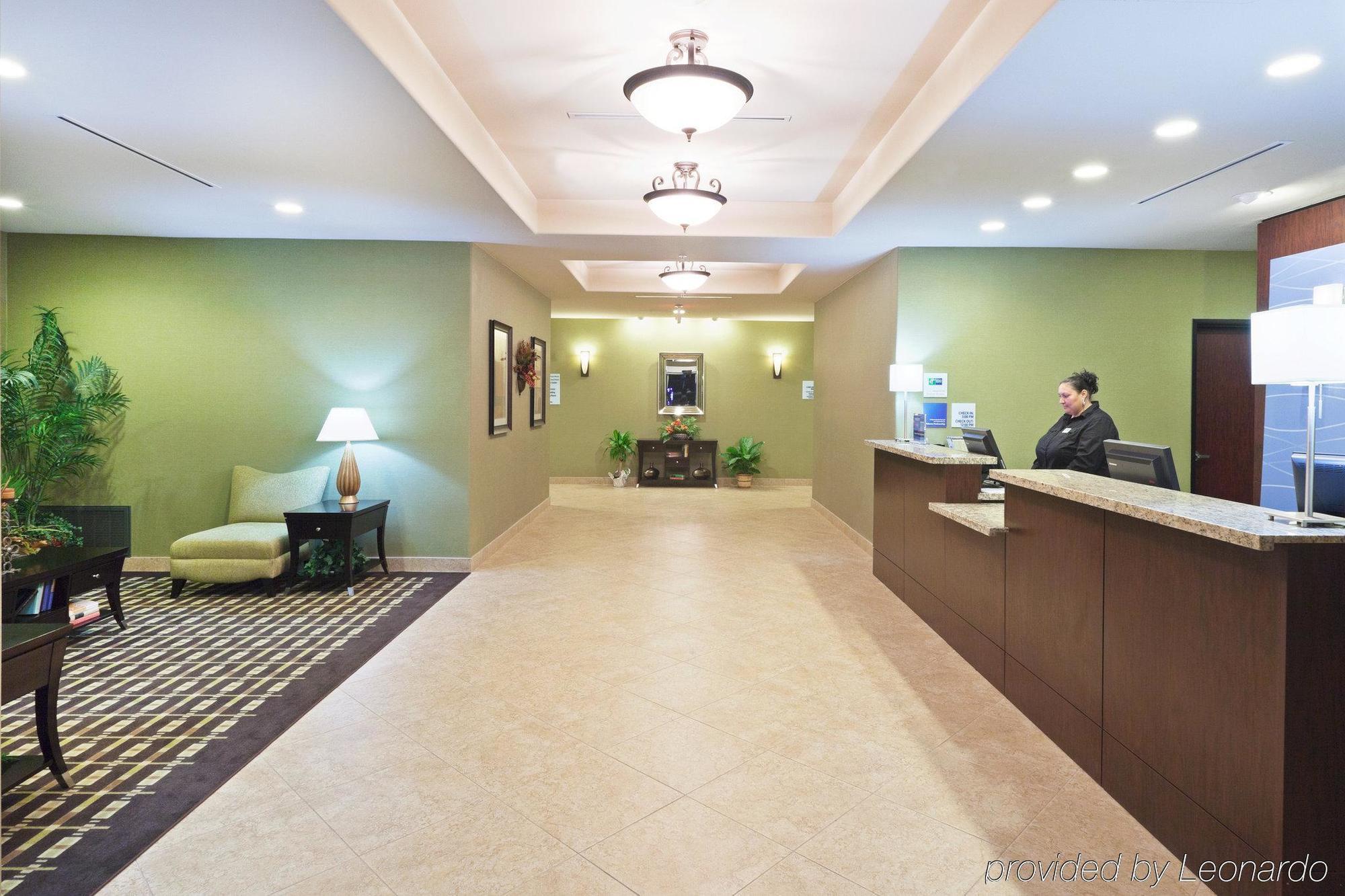 Holiday Inn Express & Suites Brady By Ihg Kültér fotó