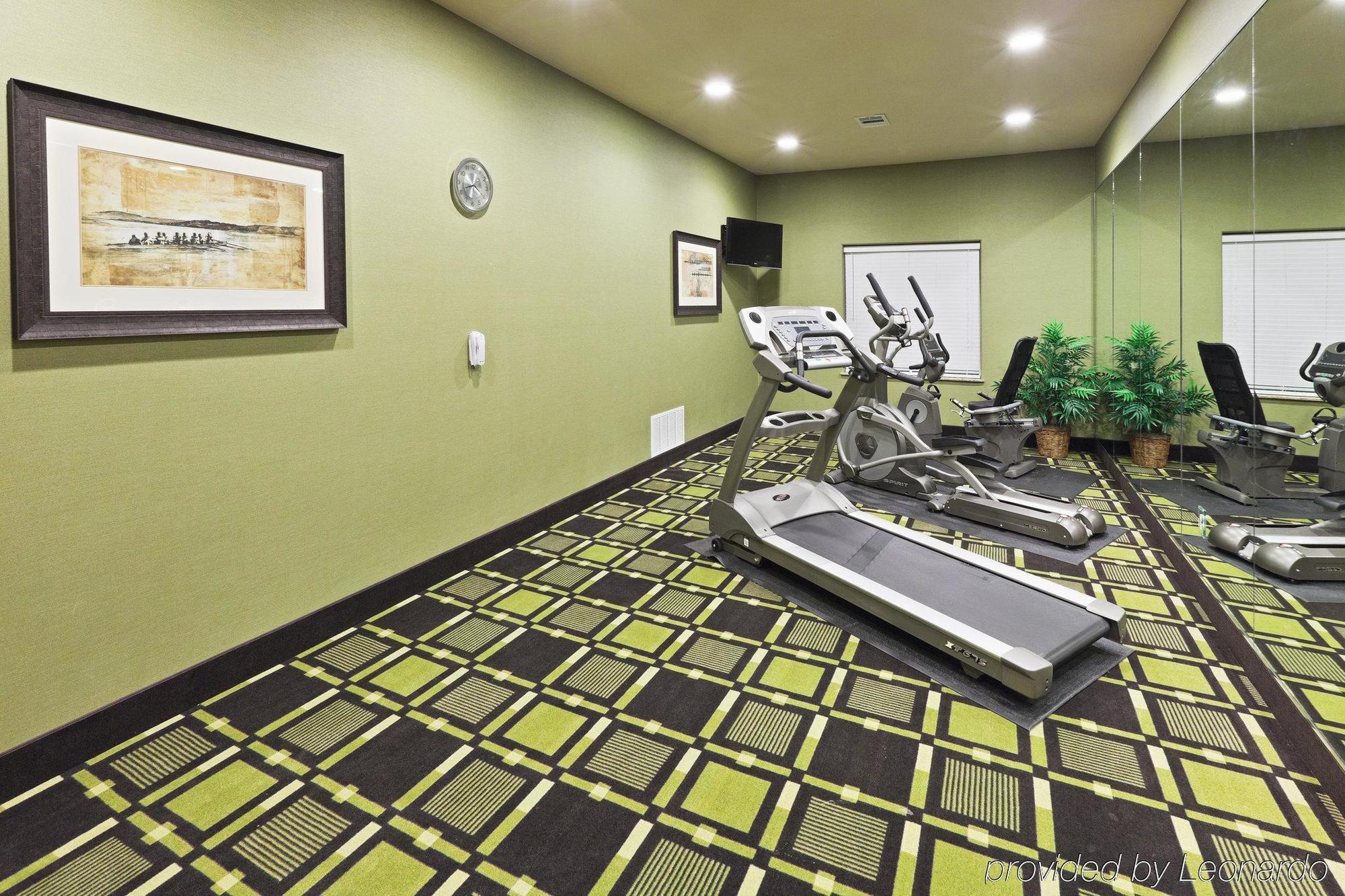 Holiday Inn Express & Suites Brady By Ihg Létesítmények fotó