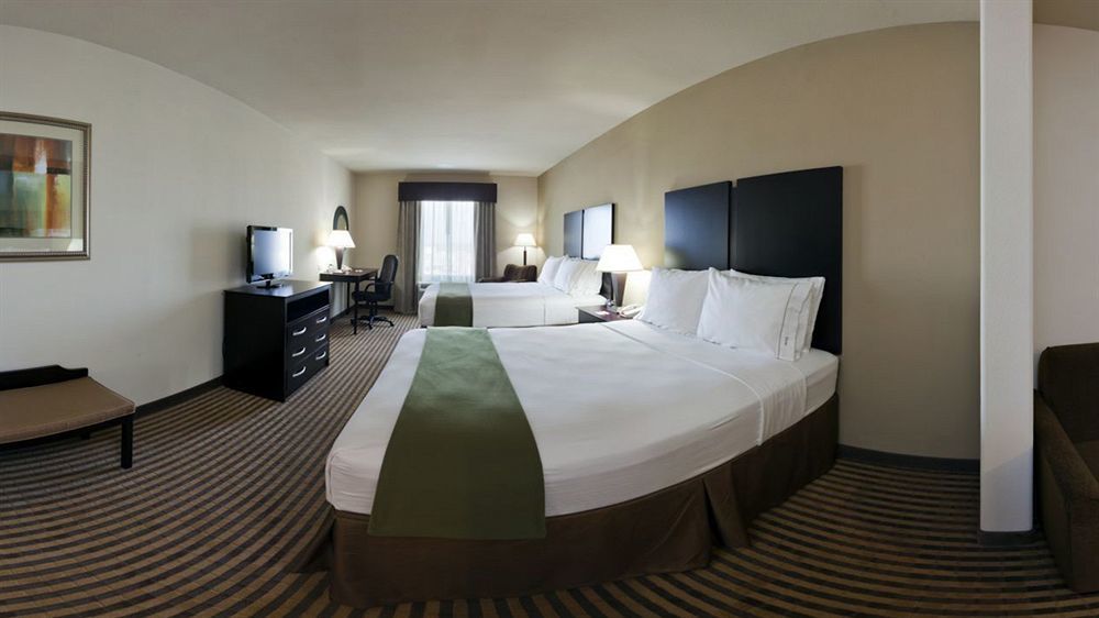 Holiday Inn Express & Suites Brady By Ihg Kültér fotó